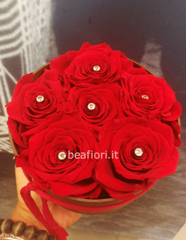 Box con rose stabilizzate e Swarovski