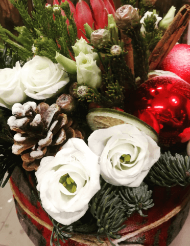 Torta floreale natalizia