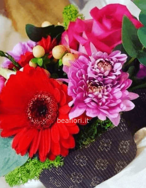 Colomba floreale pasquale