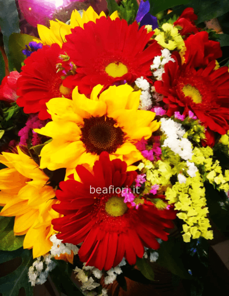 Bouquet di gerbere e fiori misti