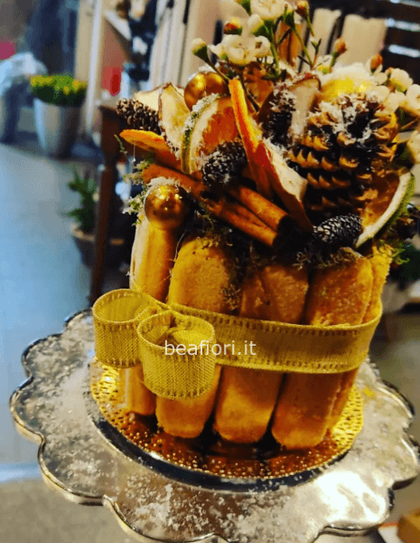 Torta floreale golosa natalizia